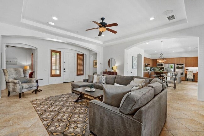 Building Photo - 48476 Bighorn Dr