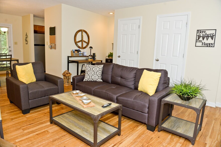 Primary Photo - Walnut Springs