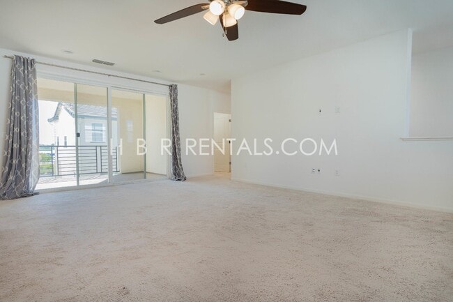 Building Photo - 1609 Marina Dr