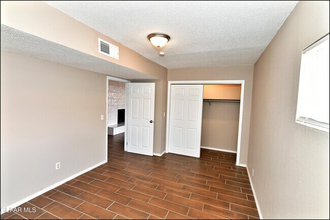 Building Photo - 3125 Hamilton Ave