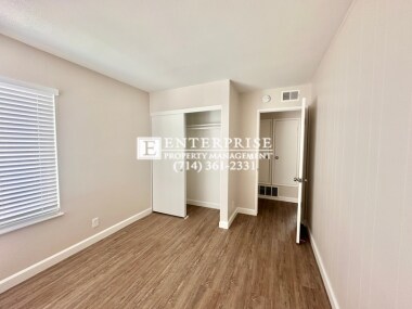 Building Photo - 2-Bedroom Condo Bayshore Community Near Beach