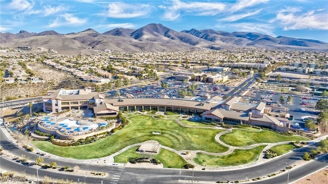 Building Photo - 2144 Desert Woods Dr