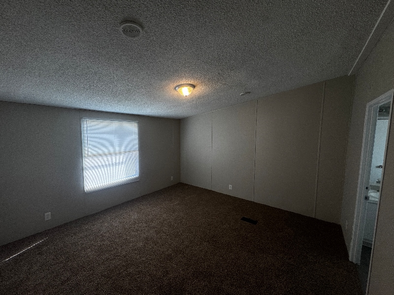 Building Photo - 122 Fox Meadow Dr