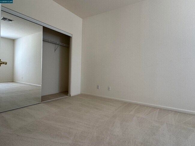 Building Photo - 4641 Palomino Way