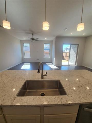 Building Photo - 8286 Primrose Wy