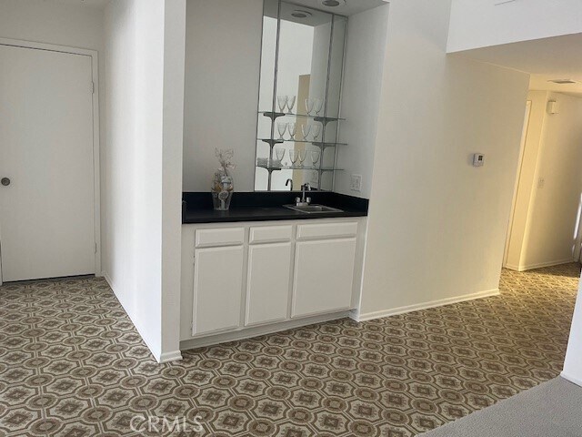 Building Photo - 5 Cashew