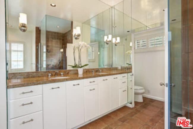 Building Photo - 8049 Briar Summit Dr