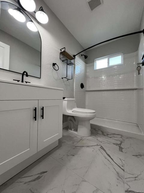 Building Photo - 551 11th St