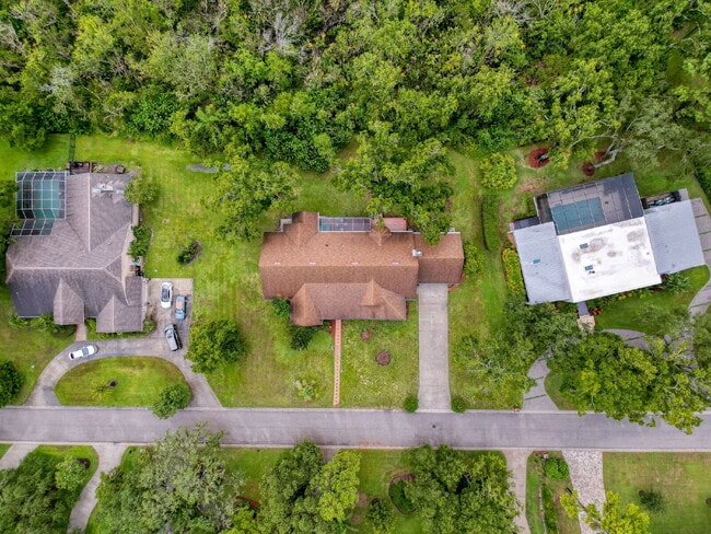 Building Photo - 1055 Riverside Ridge Rd