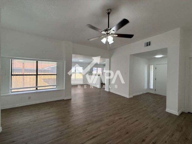 Building Photo - 7916 Pepper Trail