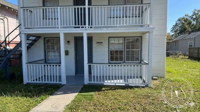 Building Photo - 3706 Montgomery St