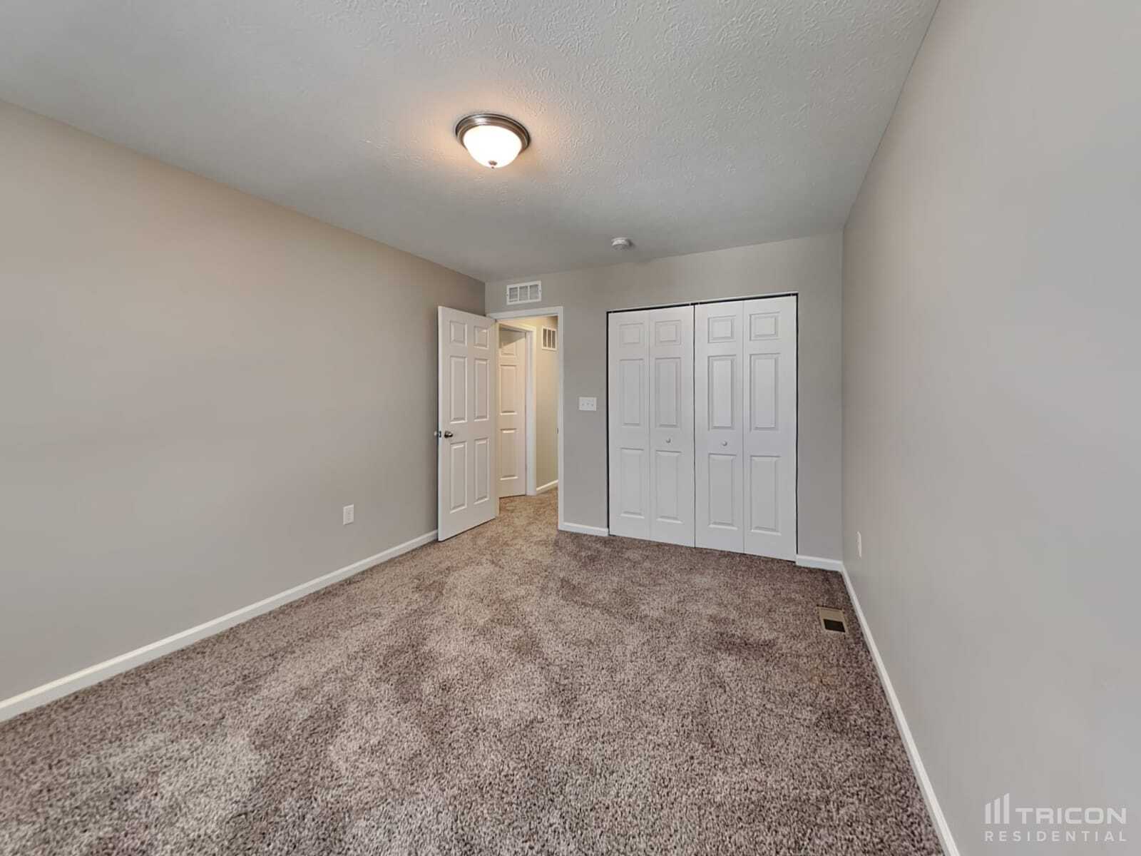 Building Photo - 2446 Creek Bank Dr