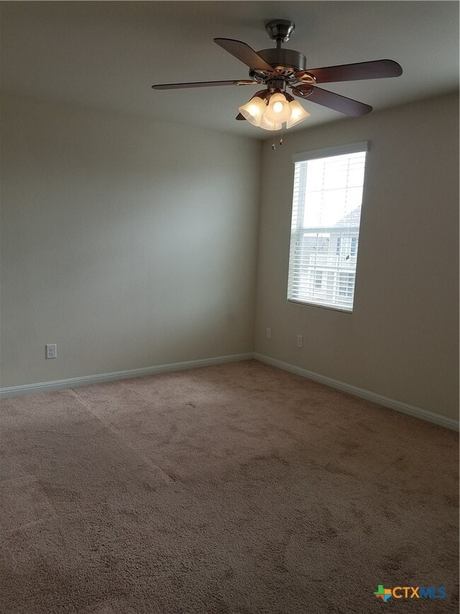 Building Photo - 334 Trestle Tree