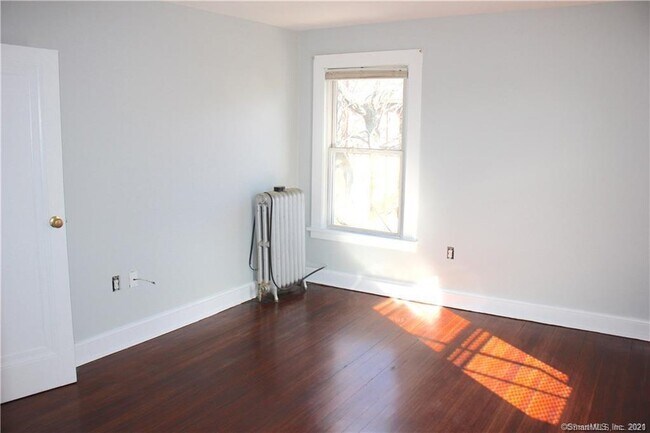 Building Photo - 1330 Chapel St