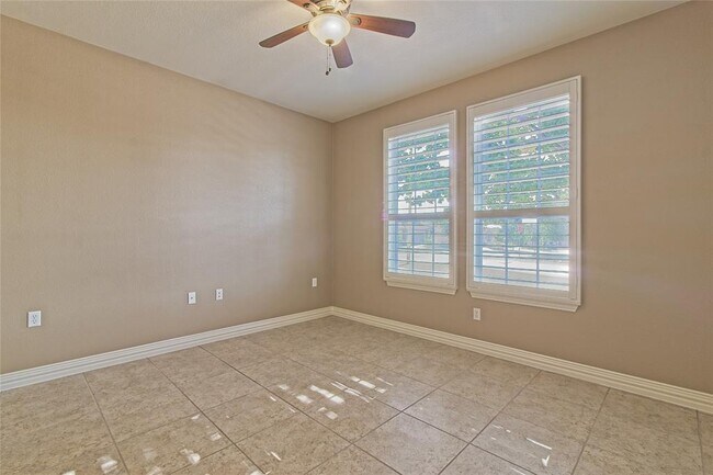 Building Photo - 411 Capote Peak Dr