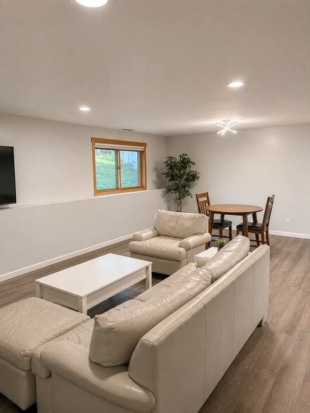 Building Photo - 24326 Wild Wings Way