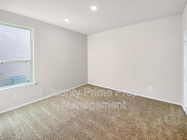 Building Photo - 13067 Clearview Drive