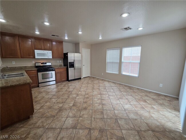 Building Photo - 7166 Indian Gap Ave