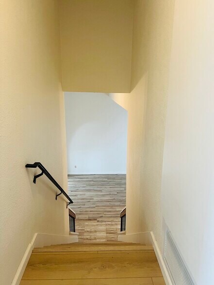 Building Photo - 201 Via Tapia