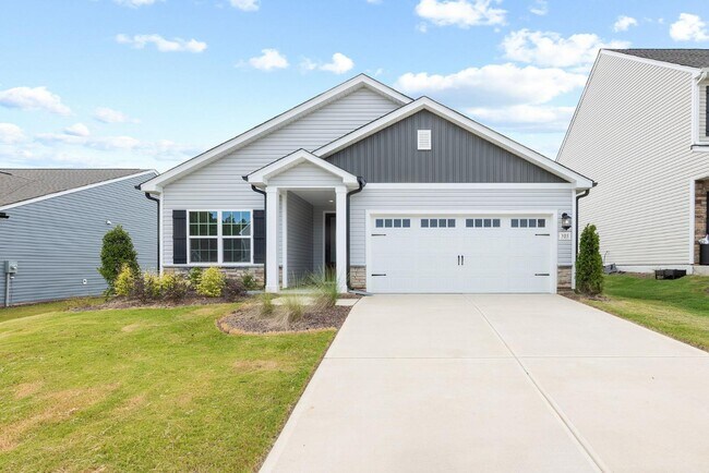 Primary Photo - 105 Old Arcadia Ln