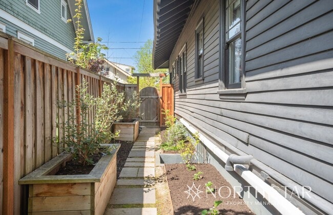 Building Photo - Beautifully Remodeled Classic Craftsman in Prime Portland Location