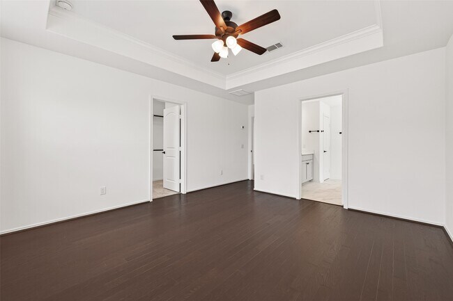 Building Photo - 5122 Emma Forest St