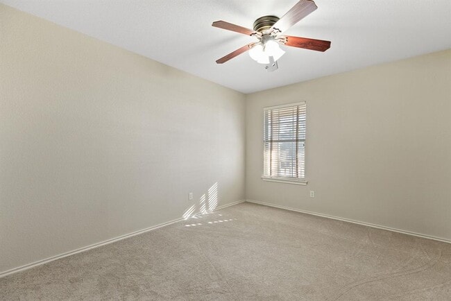 Building Photo - 3812 Eagles Nest St