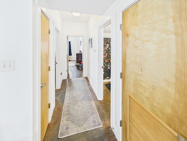 Building Photo - 1112 Porter St