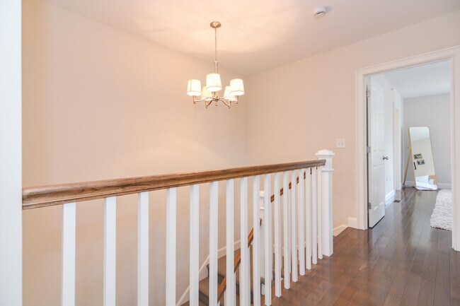 Building Photo - 34 Acadia Ln