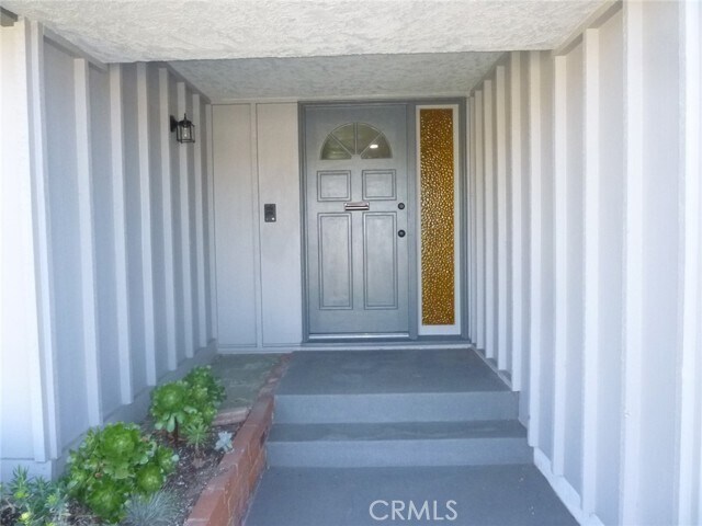 Building Photo - 1432 W 172nd St