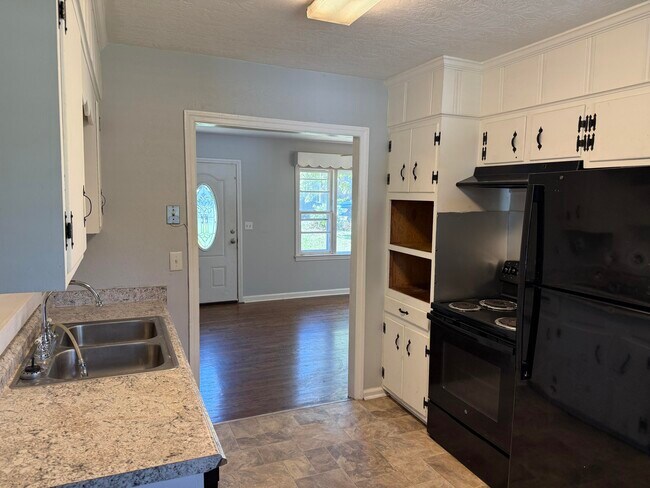 Building Photo - 2503 Apricot Ln