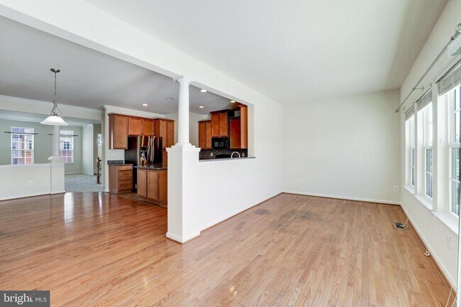 Building Photo - 25767 Double Bridle Terrace