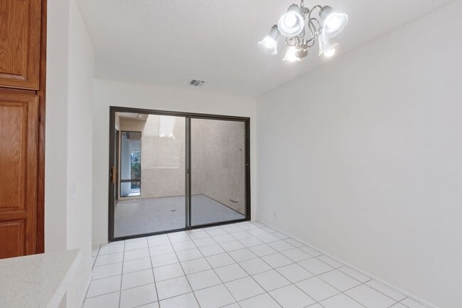 Building Photo - 10444 Canoga Ave