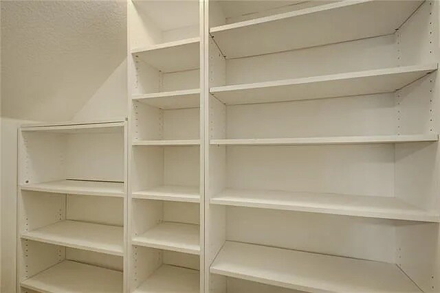 Building Photo - 1310 W Parmer Ln