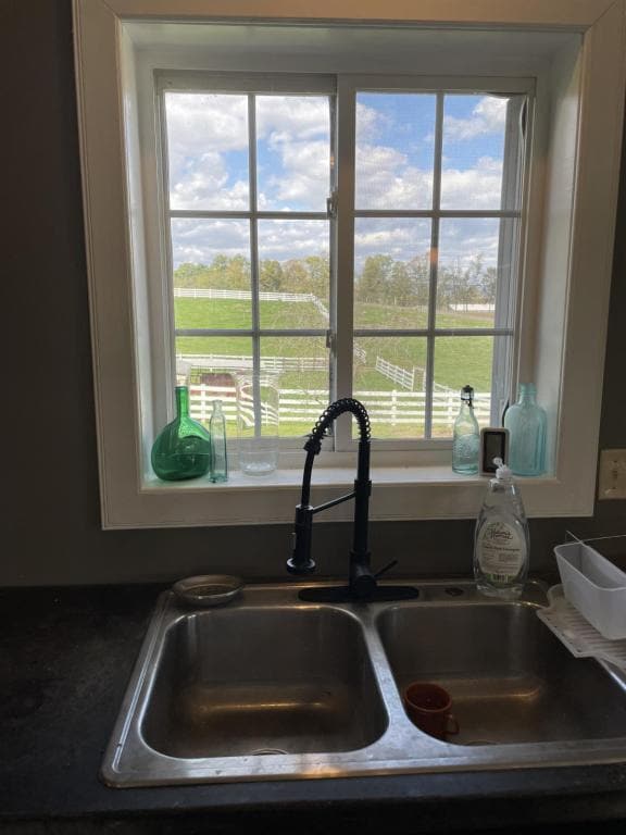 Building Photo - 67 Graham Rd