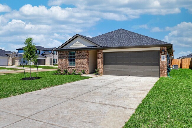 Building Photo - 30846 Brightwell Bnd