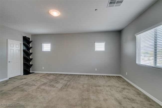 Building Photo - 479 Lost Horizon Ave