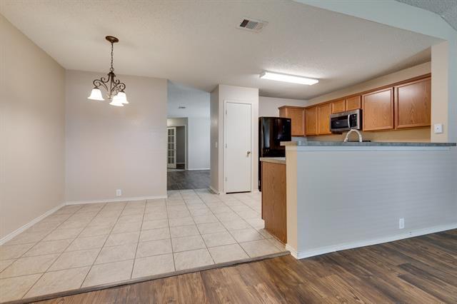 Building Photo - 4605 Rhone Dr