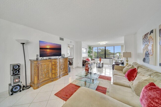 Building Photo - 9485 N Belfort Cir