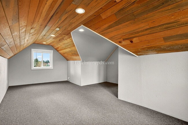 Building Photo - 10022 SE 172nd Ave