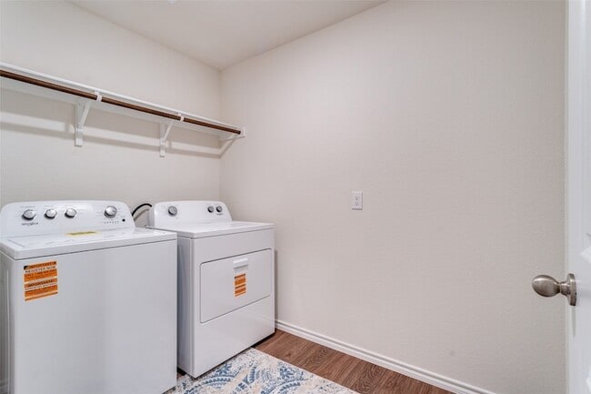 Building Photo - 4115 Mountain Dr