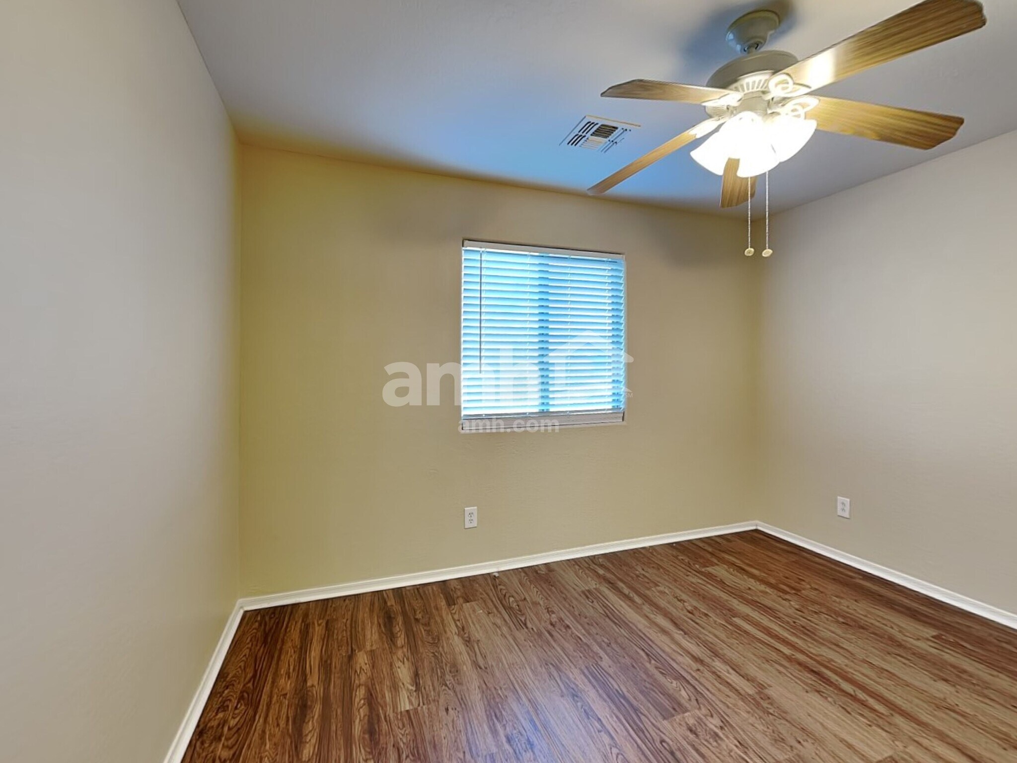 Building Photo - 11221 N 161st Ln