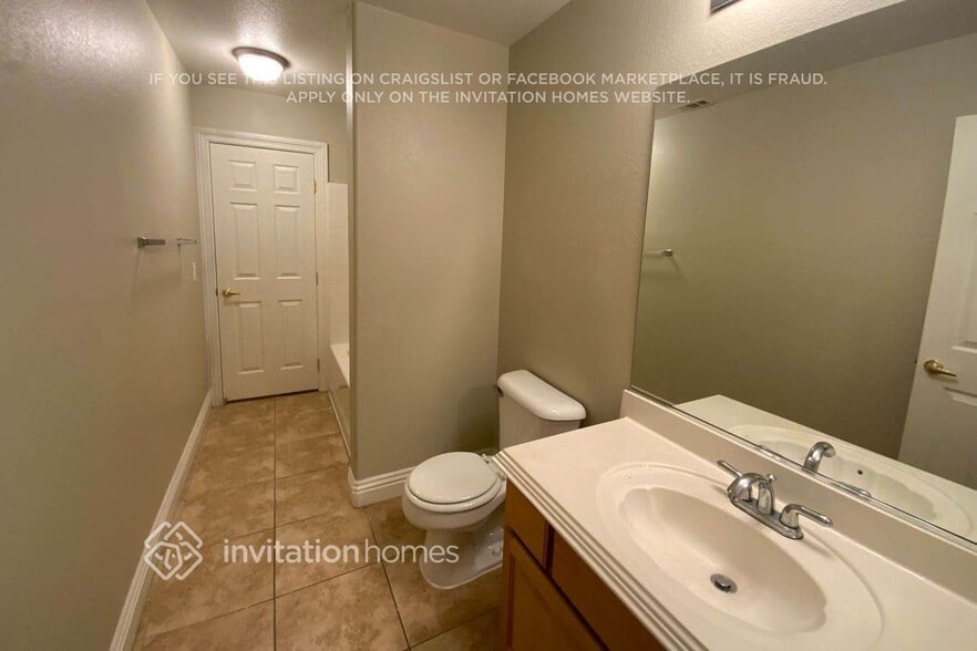 Building Photo - 4432 Meadowlark Wing Way