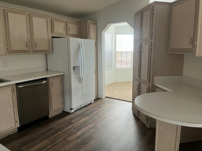 Building Photo - 201 S Greenfield Rd