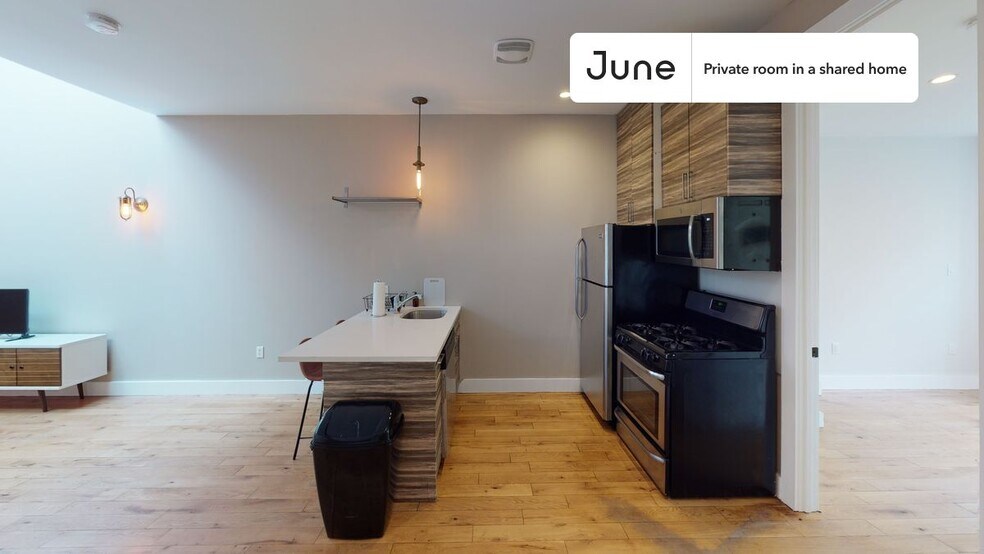 Building Photo - Room in Shared 5 bed/2 bath home in Bedford-Stuyvesant