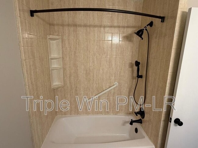 Building Photo - 14008 Bayberry Pl