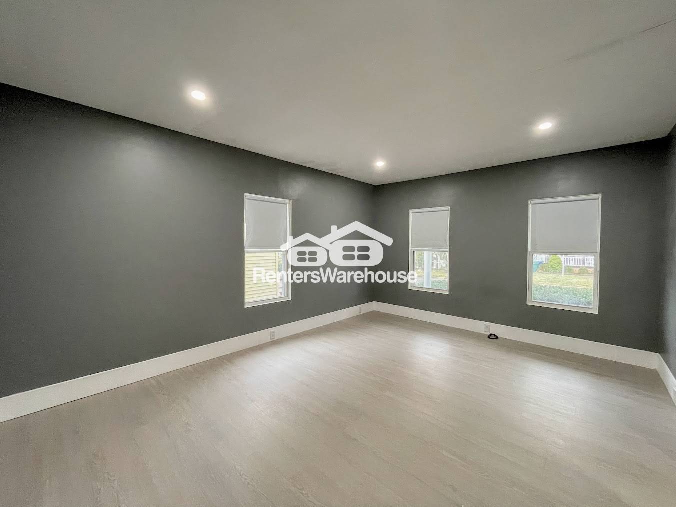 Building Photo - 315 Highland Ave