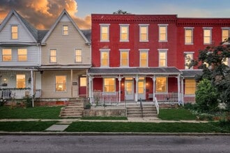 Building Photo - 515 Seneca St