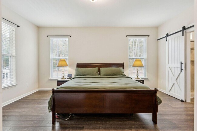 Building Photo - 4 Bedroom, 2.5 Bathroom Home in The Refuge at Ravenel - Ravenel