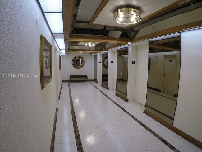 Building Photo - 18151 NE 31st Ct